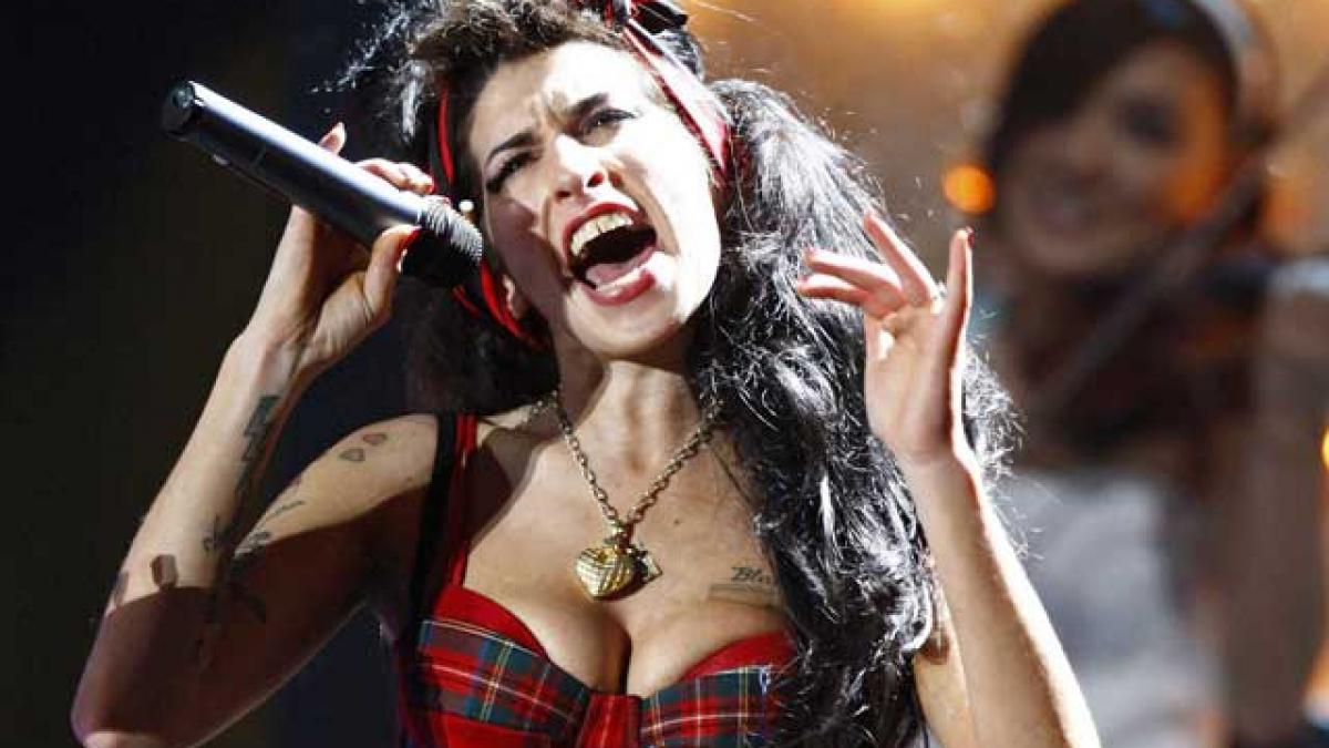 Amy Winehouse nu mai vine in Romania.