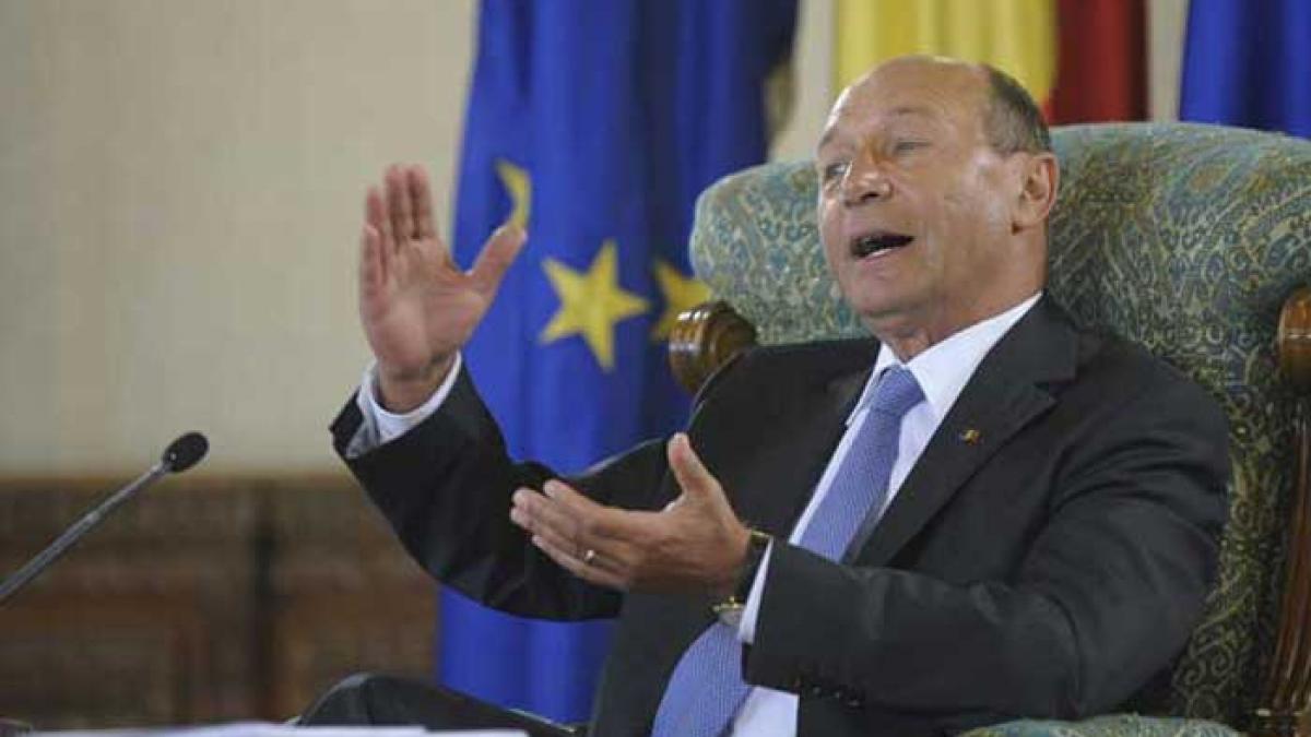 Sistematizarea lui Basescu: comasarea comunelor.
