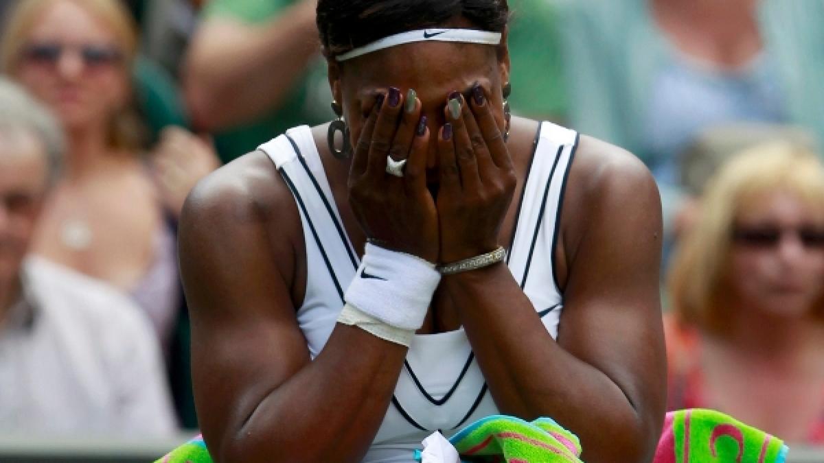 Serena Williams a plâns după victoria din turul 1 la Wimbledon.