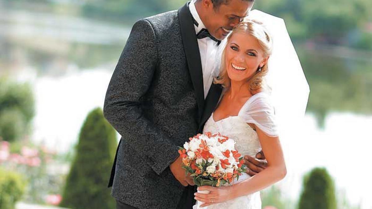 Patru nunţi proaspete, un divorţ şi o... aşteptare