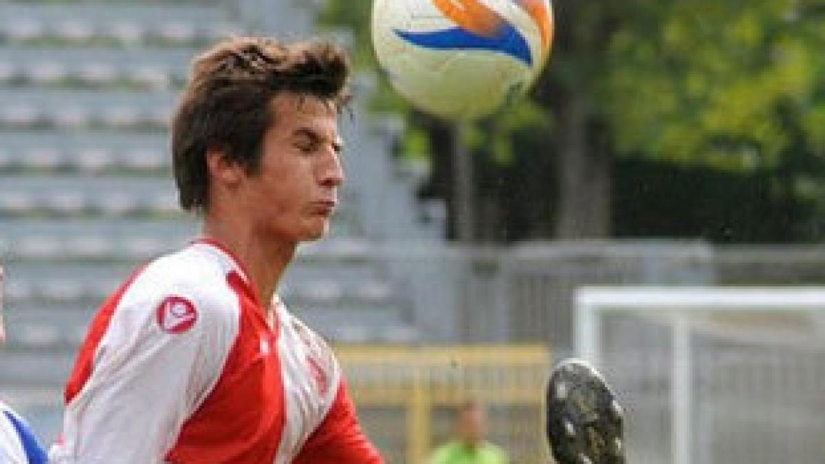 Sampdoria a luat un mijlocaş român de 18 ani