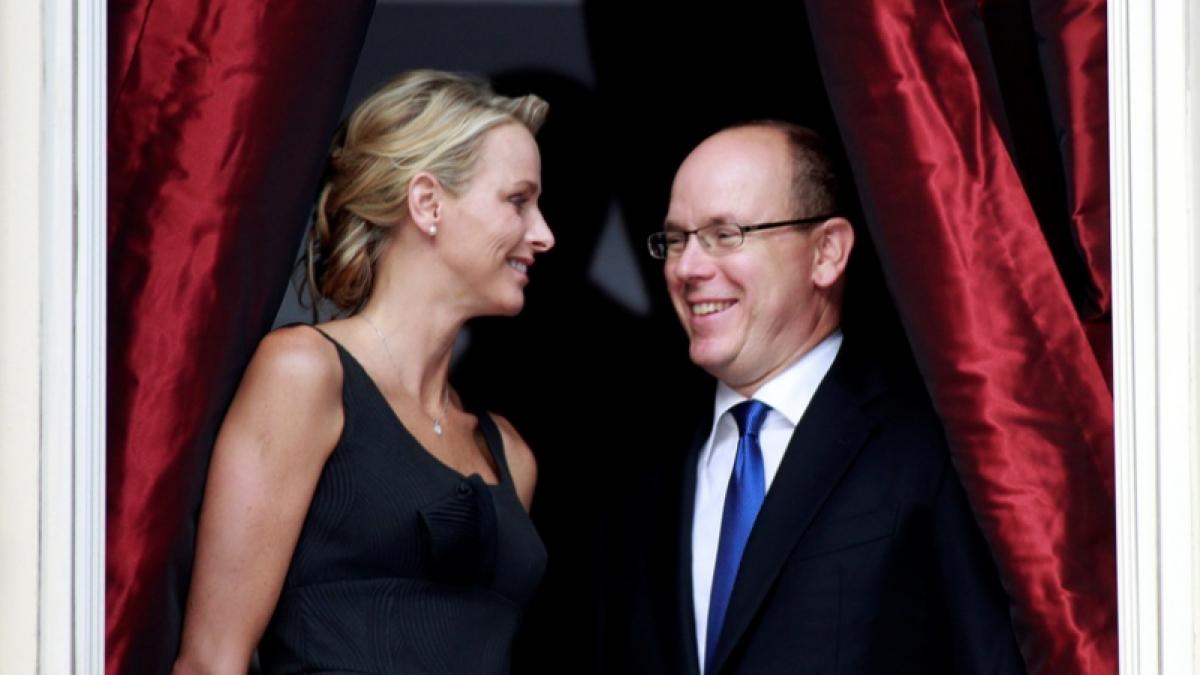 Prinţul Albert II-lea de Monaco şi Charlene Wittstock nu vor daruri de nuntă