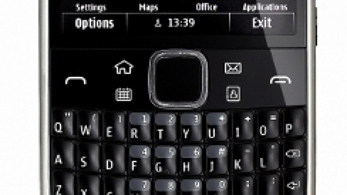 Nokia E6 în România. Cu Anna