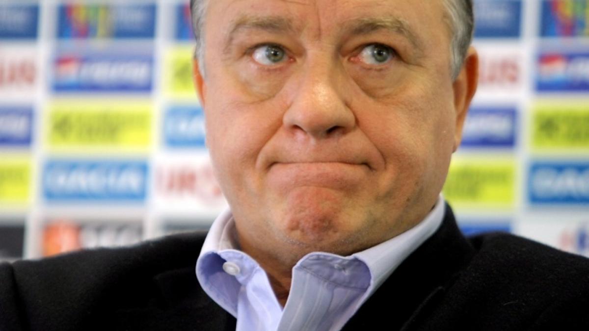 Preşedintele FRF, Mircea Sandu, audiat la DNA!