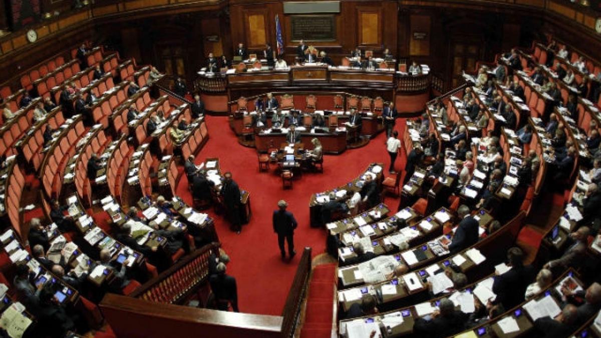 Senatul italian a adoptat cele mai dure măsuri de austeritate din istoria ţării