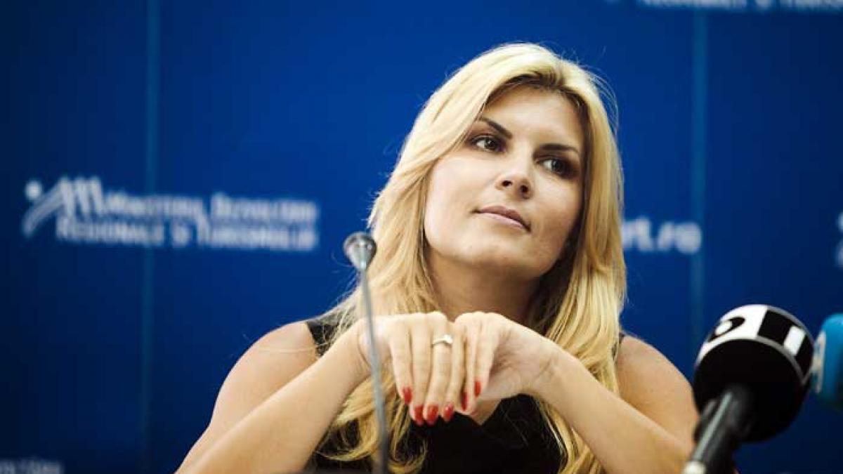 Elena Udrea, "şifonată" rău de Banca Mondială