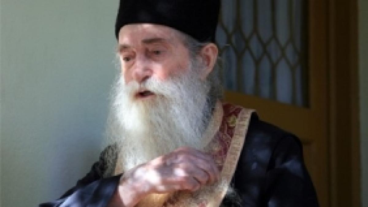 Marele Duhovnic, părintele Arsenie Papacioc a trecut la Domnul