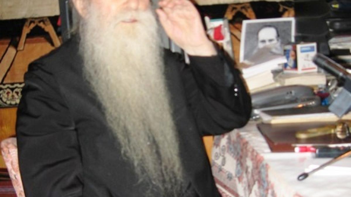 Părintele Arsenie Papacioc: "Viaţa înseamnă moarte continuă”