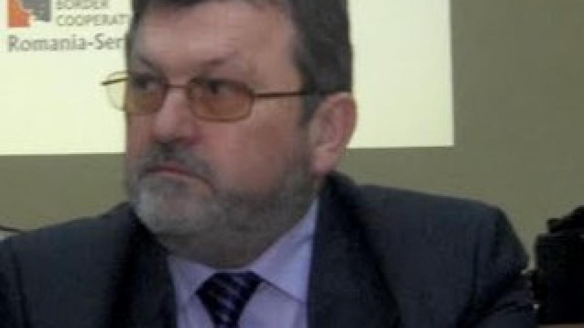 Primarul din Deta locuieşte ilegal într-o casă retrocedată