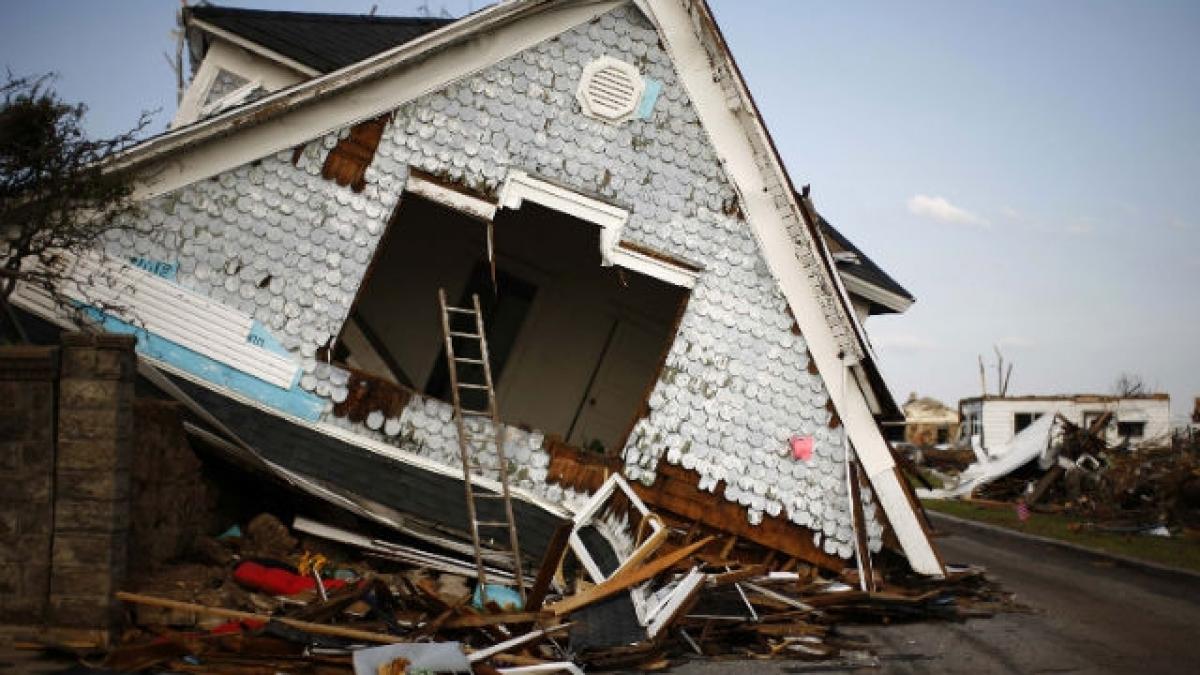 Tornadă violentă în Ontario: o persoană şi-a pierdut viaţa (VIDEO)