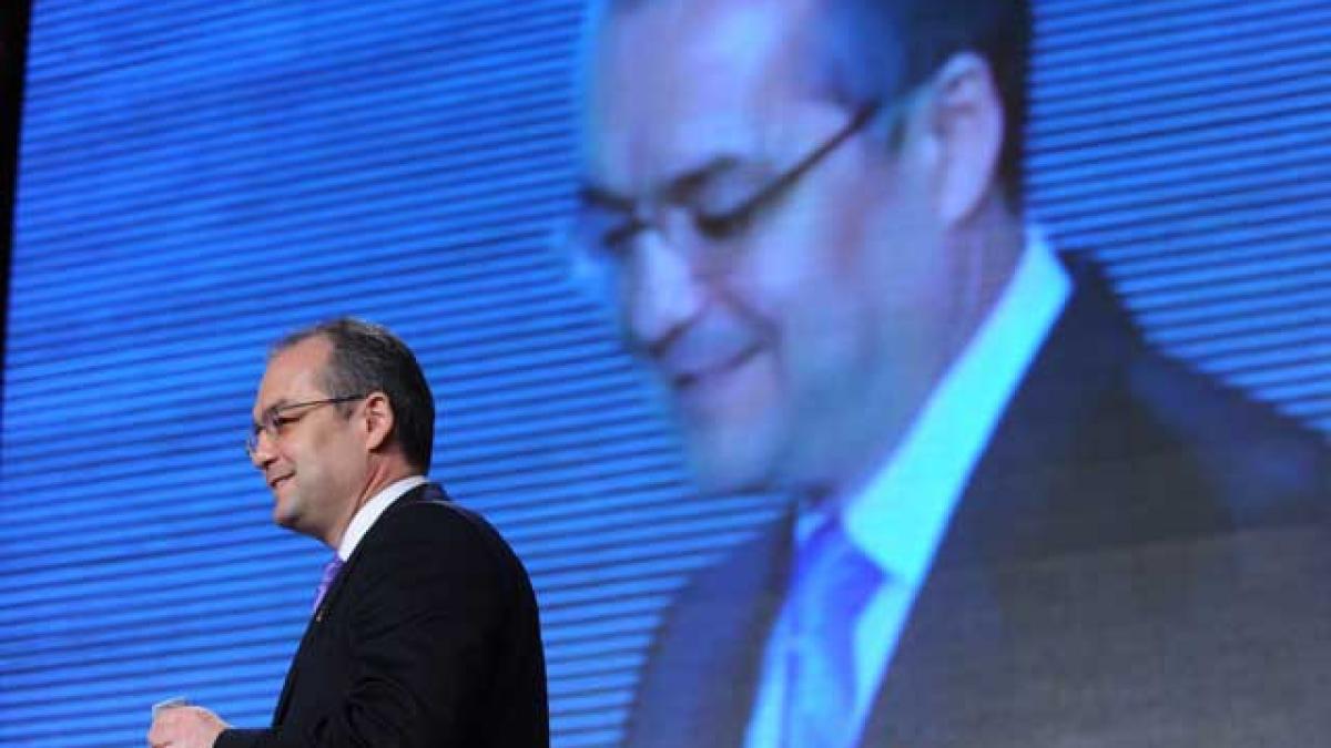 Cum vrea PDL să amestece Parlamentul cu Primăria