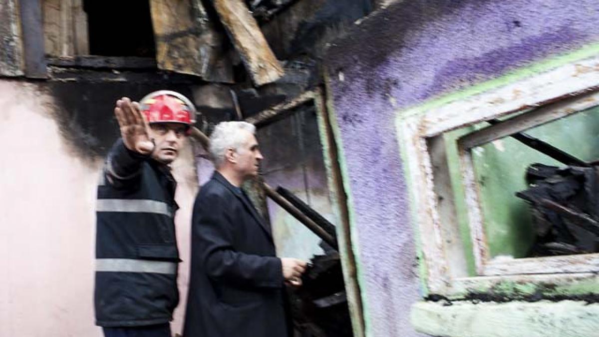 Trei copii au ars de vii într-un incendiu la Tecuci