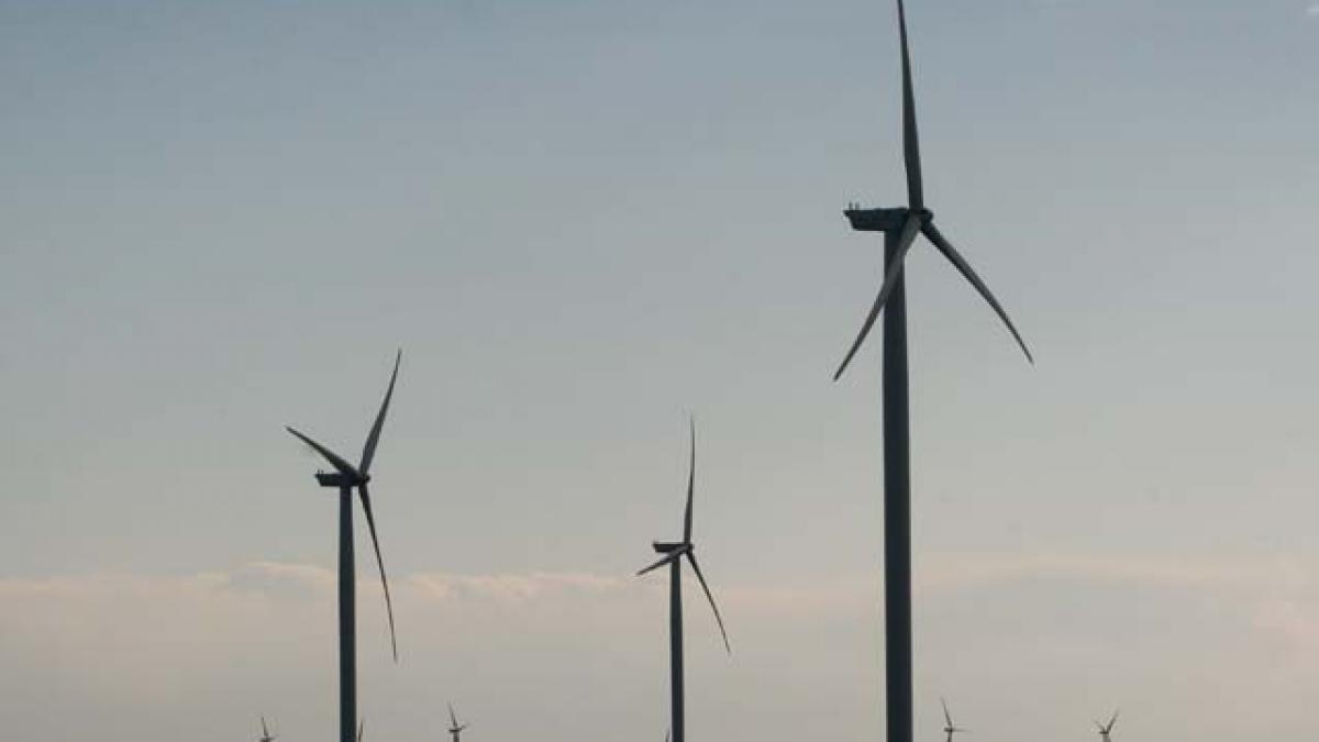 Transelectrica, sugrumată de "băieţii deştepţi" din energia verde