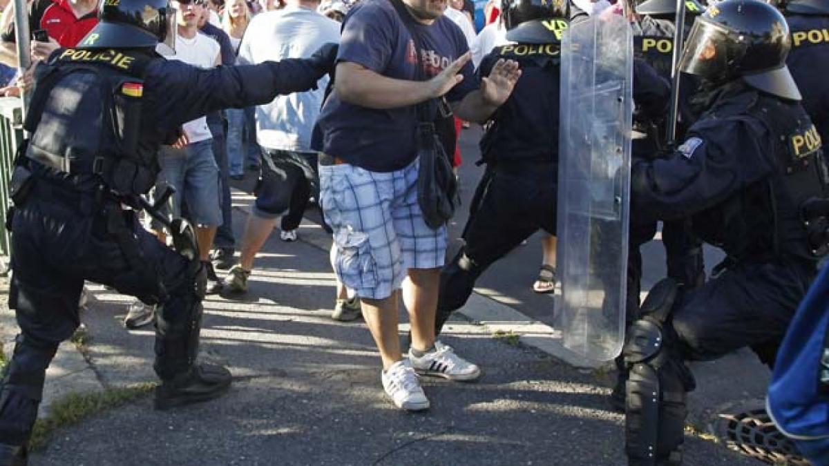 Cehia, în pragul unui pogrom împotriva romilor. S-a mobilizat şi poliţia din Germania!