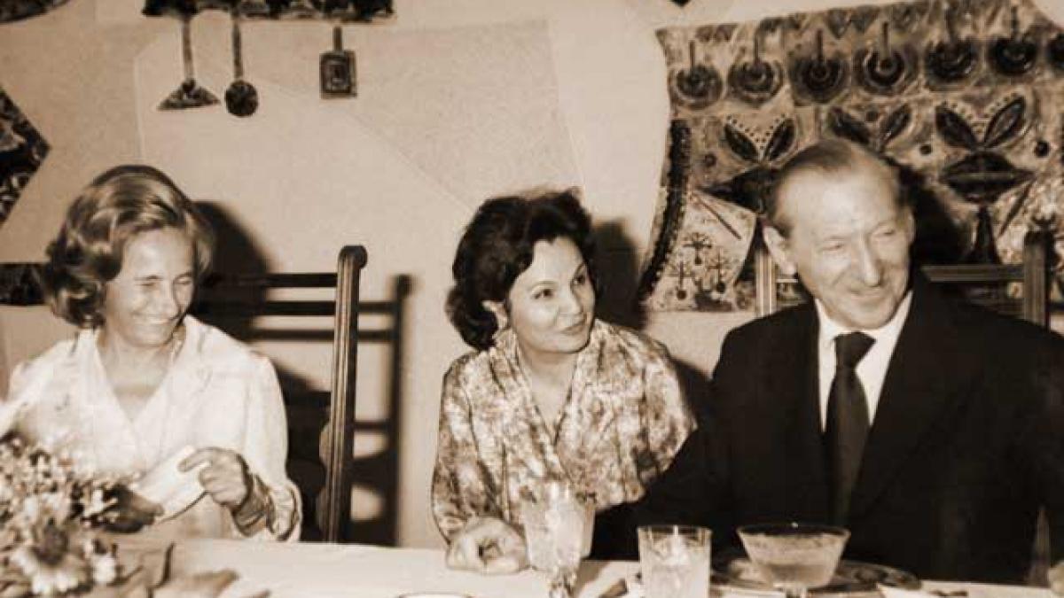 "Eu am învăţat-o pe Elena Ceauşescu să bea sherry"