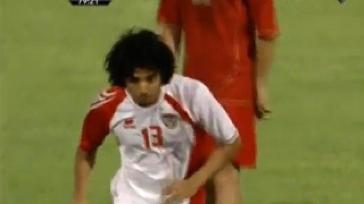 Blestem? Fotbalistul devenit celebru după ce a marcat din penalty cu călcâiul a murit într-un accident rutier (VIDEO)