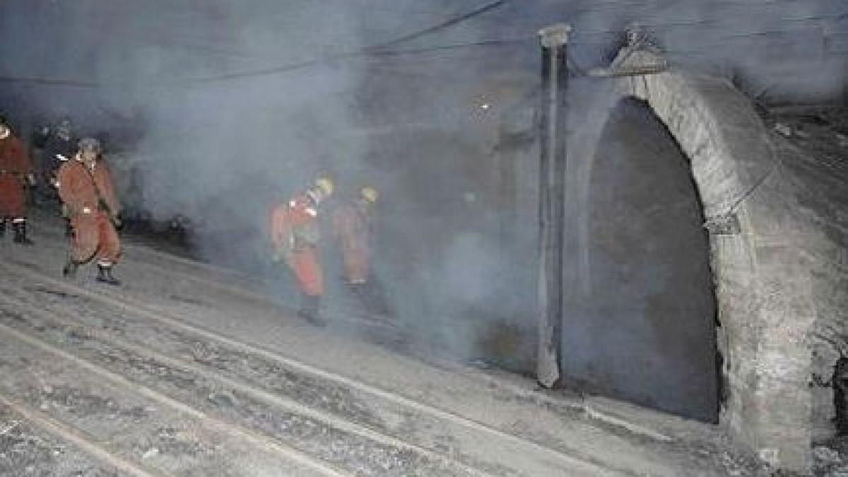 Explozie în mina Uricani