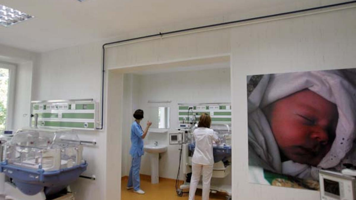 Ecograf de 140.000 de euro, donat Maternităţii Ploieşti