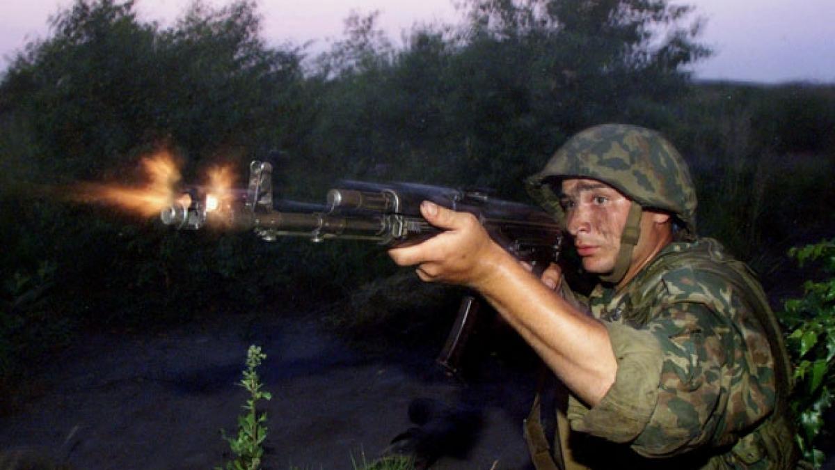 Armata rusă nu mai vrea celebrele arme Kalaşnikov