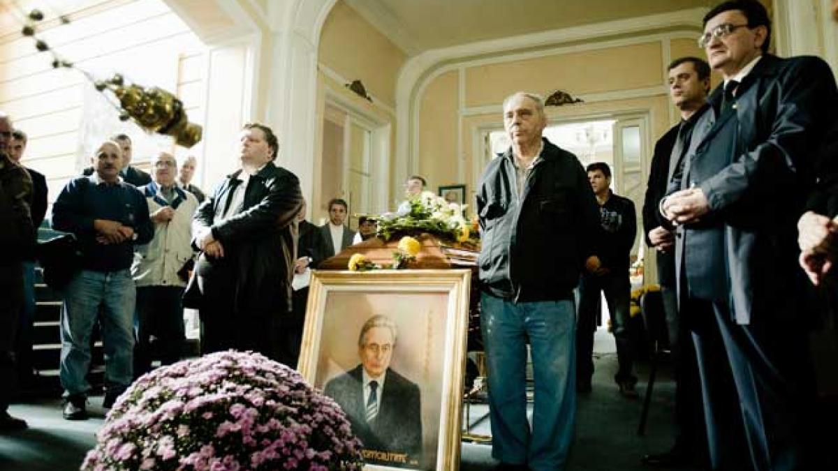 Ion Diaconescu s-a despărţit de PNŢCD după 75 de ani