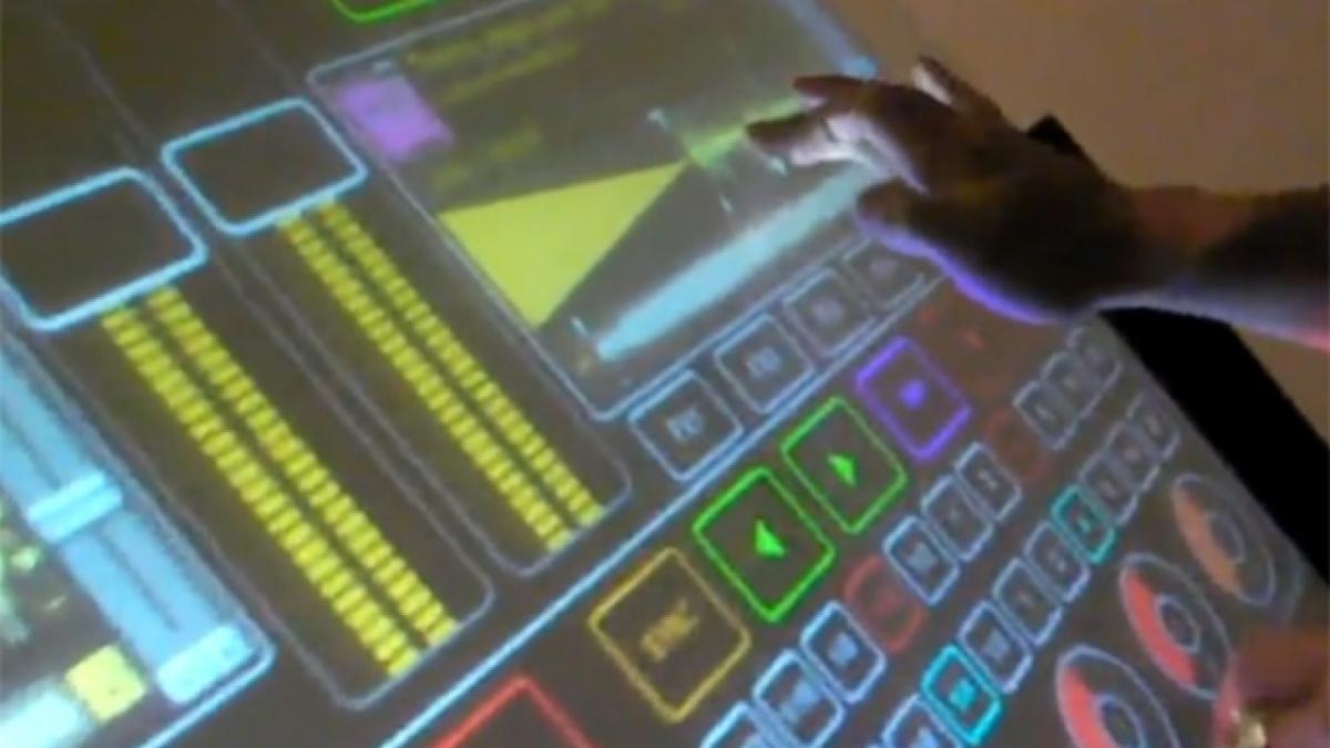 HoloDesk, invenţie inspirată din Star Trek, realizată de Microsoft (VIDEO)