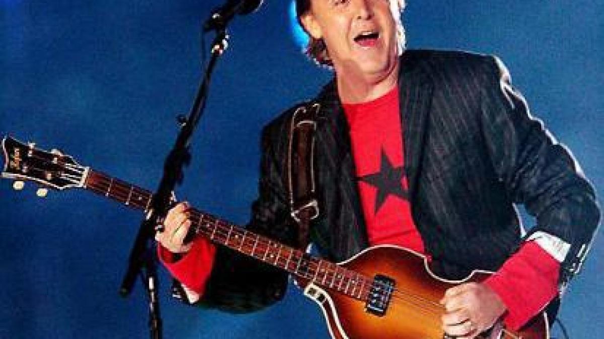 Paul McCartney, de la chitara "Beatles" la coada cratiţei