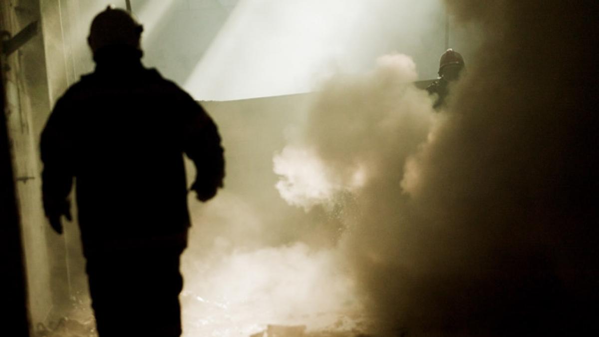 Incendiu de proporţii lângă Mănăstirea Caşin