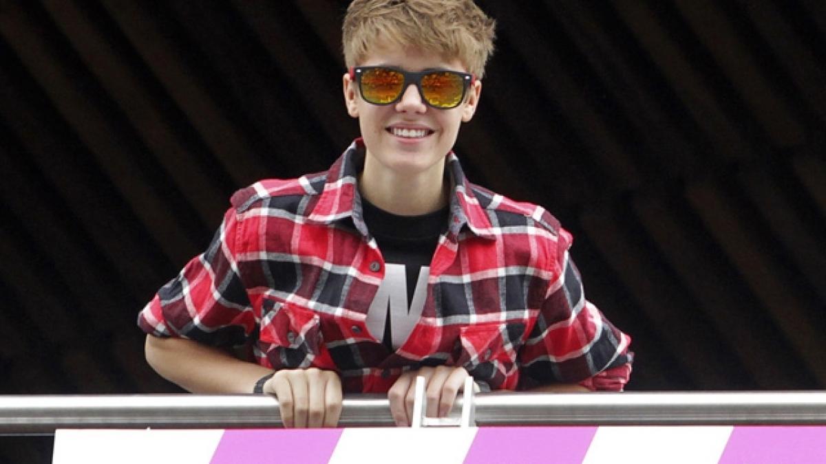 Justin Bieber a „sărit” de două miliarde de vizualizări pe Youtube (VIDEO)