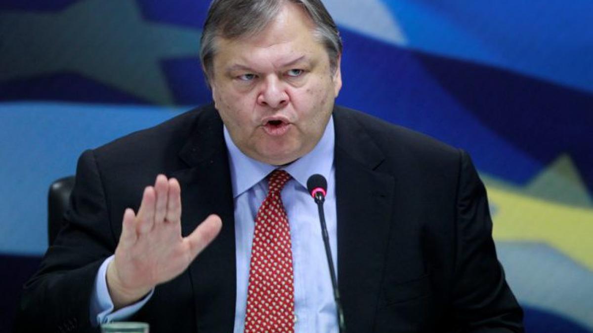 Ministrul grec de Finanţe se opune referendumului privind zona euro