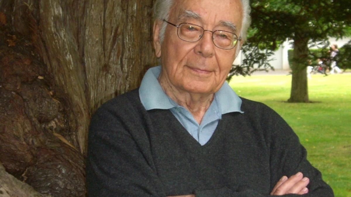 "Să fii om întreg în faţa Istoriei...”