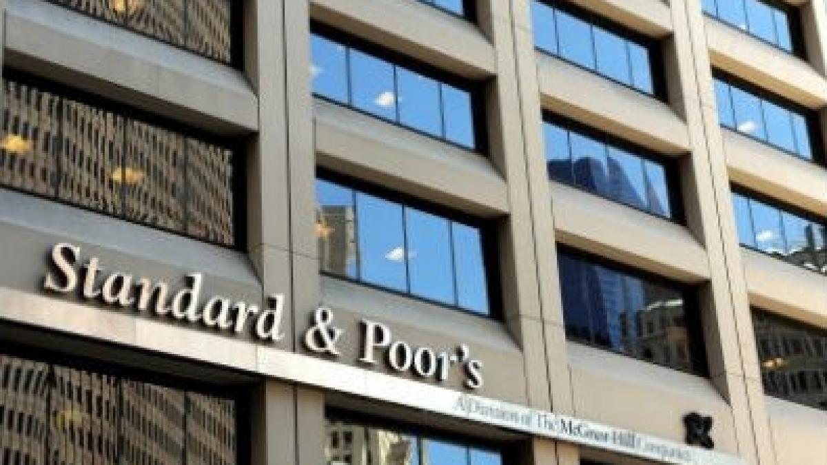Standard&Poor's: Austria ar putea fi incapabilă să susţină subsidiarele băncilor din Europa de Est. Acestea au o expunere de 44,6 miliarde de dolari în România