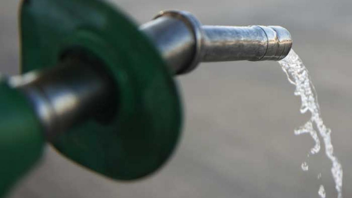 Benzina produsă din gaze naturale, alternativa la petrol