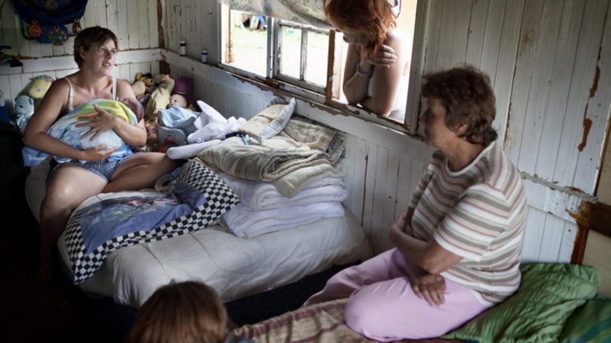 Reversul apartheid-ului? Sute de albi săraci trăiesc la limita subzistenţei în Africa de Sud