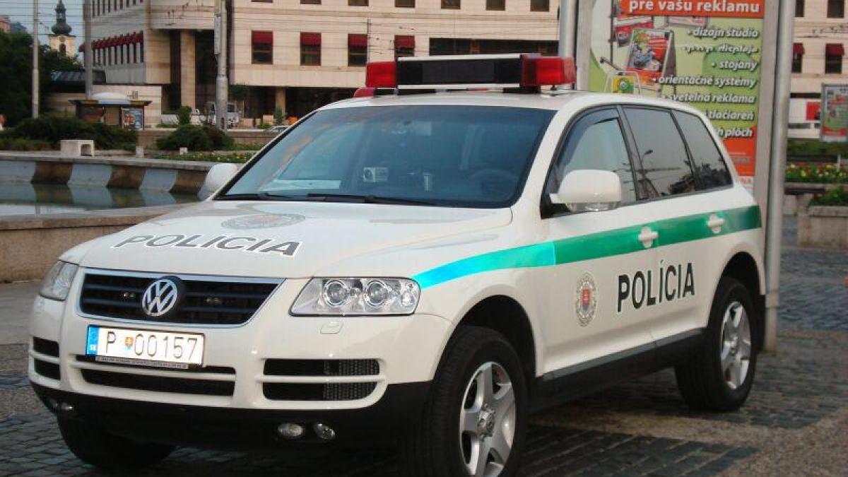 Un poliţist a jefuit de patru ori aceiaşi bancă