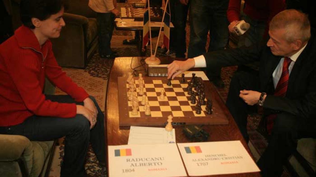 Şah la Oprescu
