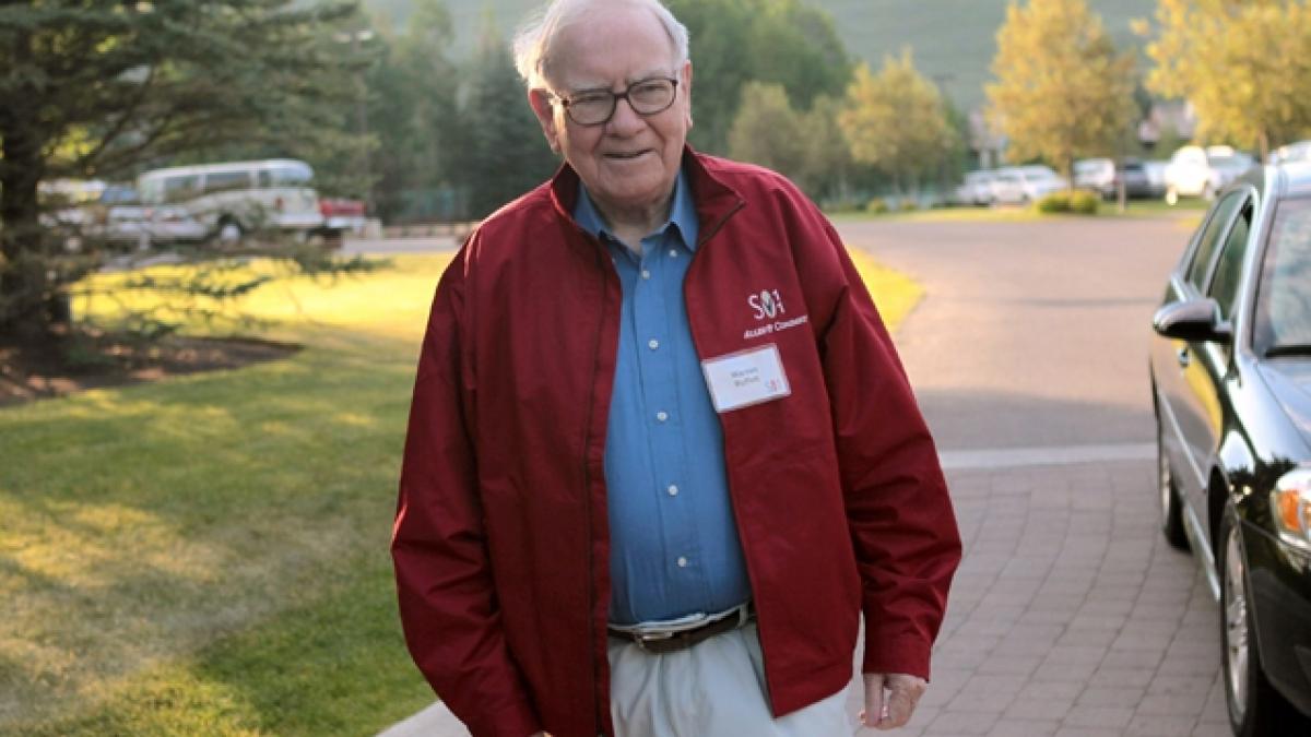 Warren Buffett deţine 5,5% din acţiunile IBM