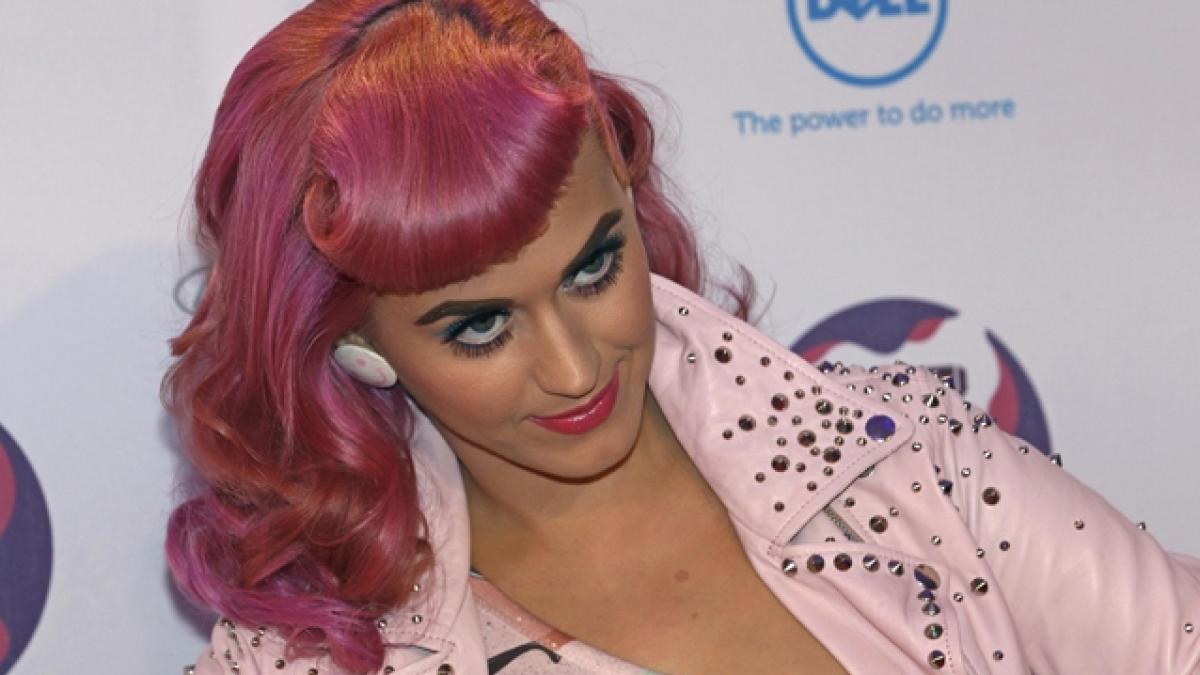 Katy Perry a păcălit abc şi Yahoo înscenându-şi un flagrant de playback (VIDEO)