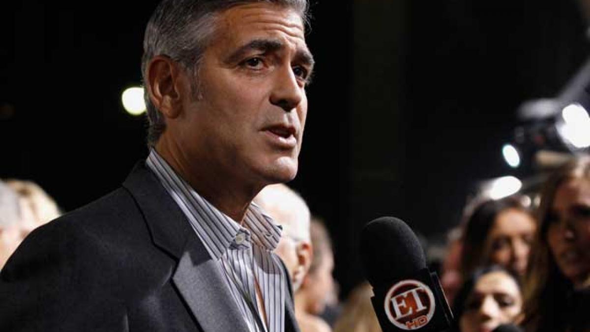 George Clooney în rolul lui Steve Jobs