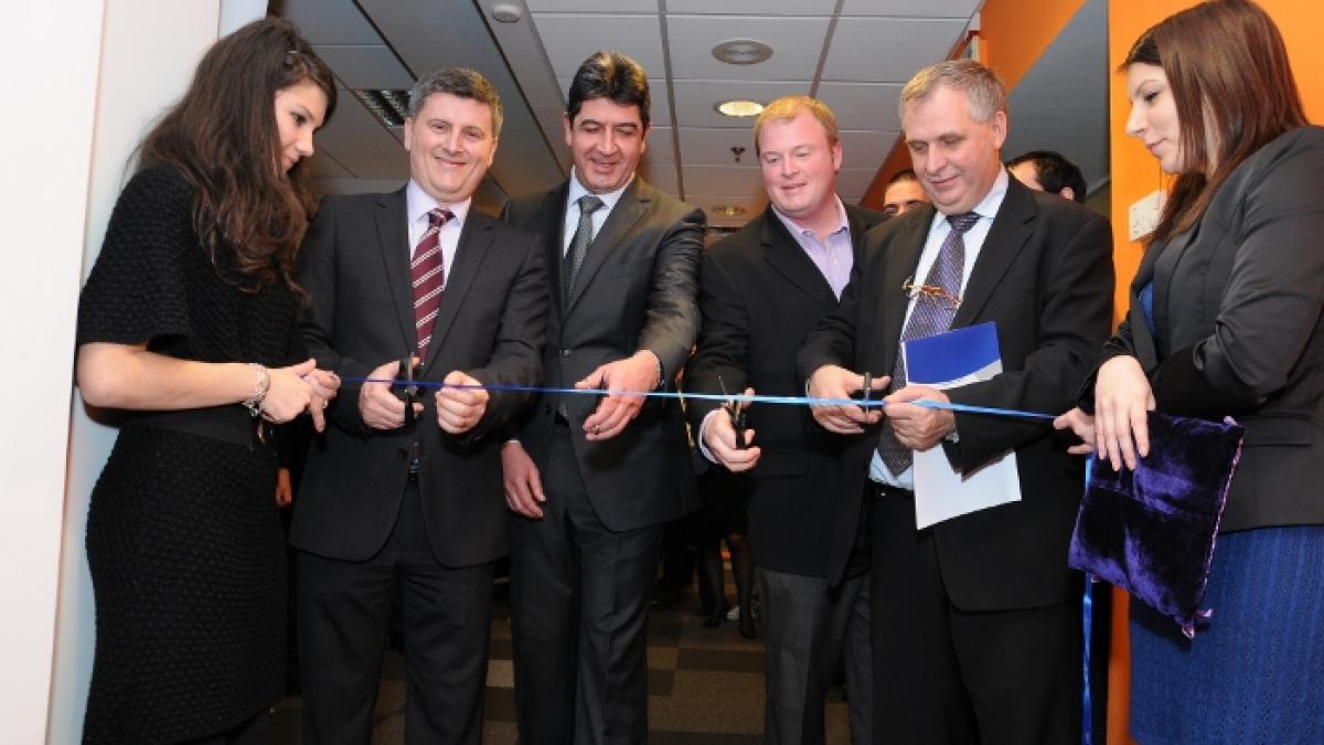 Un nou Centru IBM în România, 125 de specialişti IT