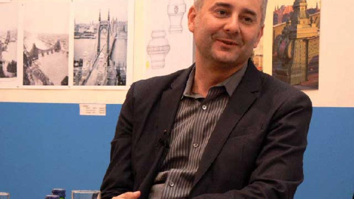 Românul care ar putea conduce lumea . Albert-László Barabási  dezvăluie pentru Jurnalul Naţional că în scurt timp toate lucrurile vor putea fi controlate