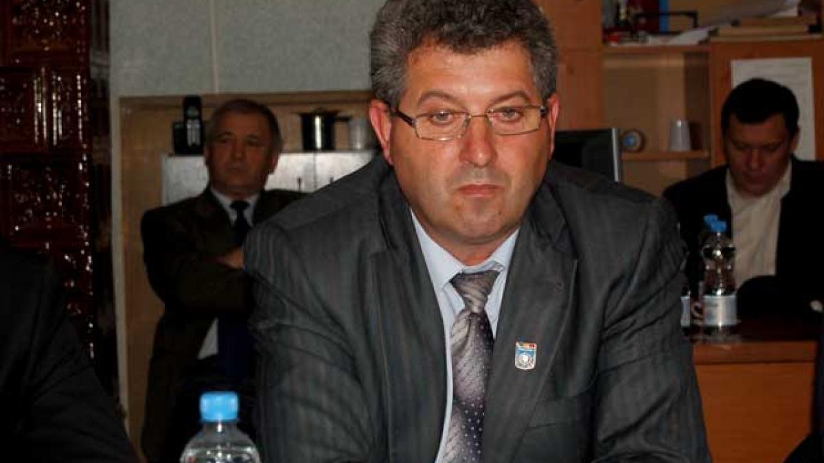 Îşi cer pământurile înapoi la CEDO. Vezi ce acuzaţii îi aduc ţăranii din Bălţaţi şefului Camerei Agricole Iaşi