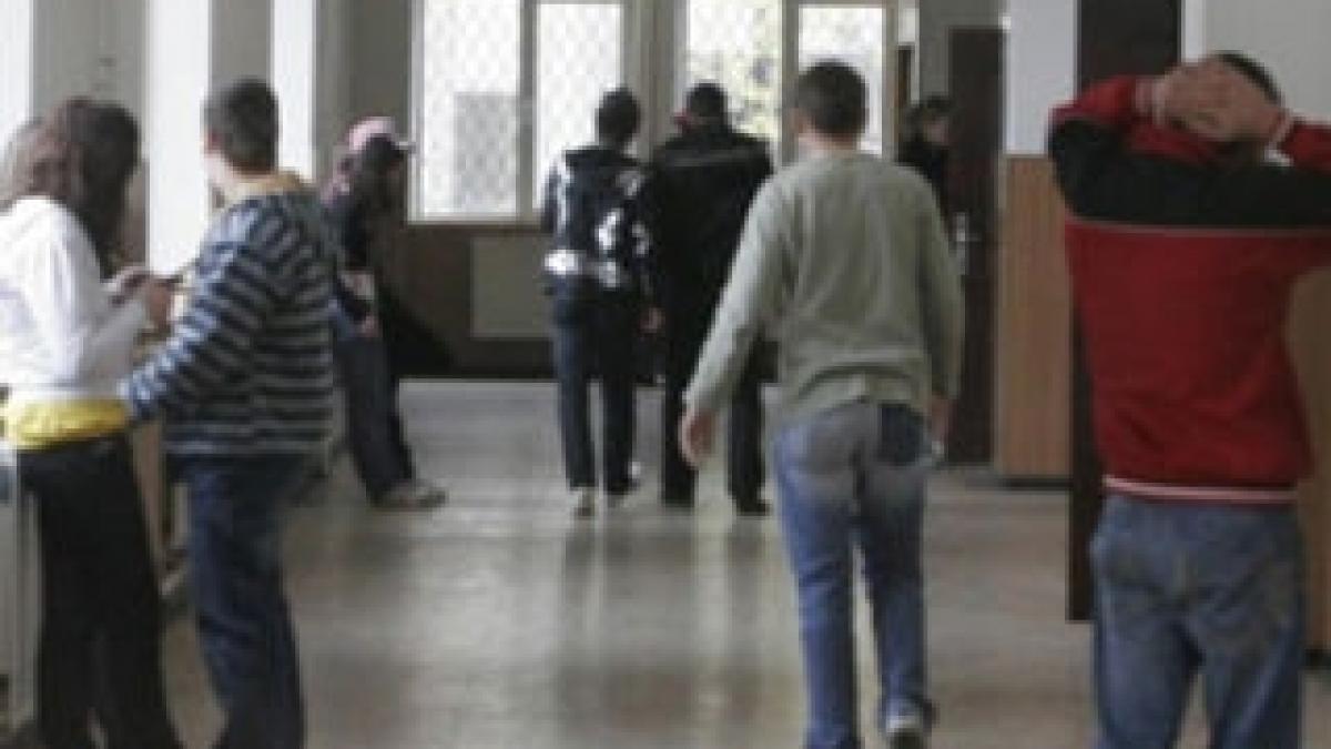 Un adolescent a murit în timpul cursurilor, la un liceu din Slatina