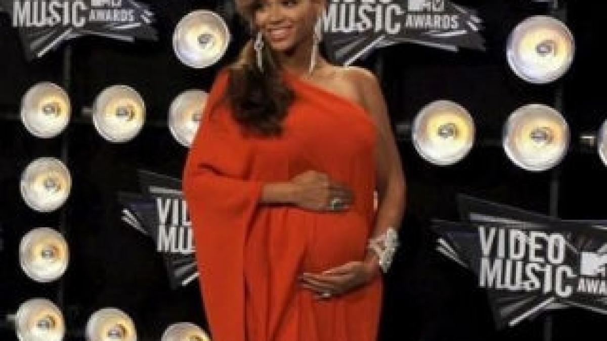 Beyonce a născut sâmbătă noapte o fetiţă perfect sănătoasă