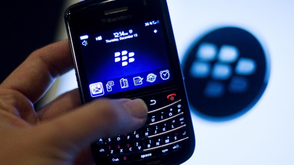 Ce telefoane vor putea fi utilizate în locul cardurilor bancare pentru plăţi la comercianţi