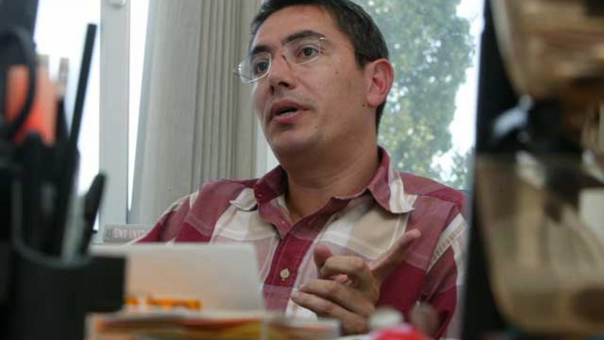 Doru Buşcu: "Preşedintele ţării s-a implicat cu multă energie în distrugerea presei"