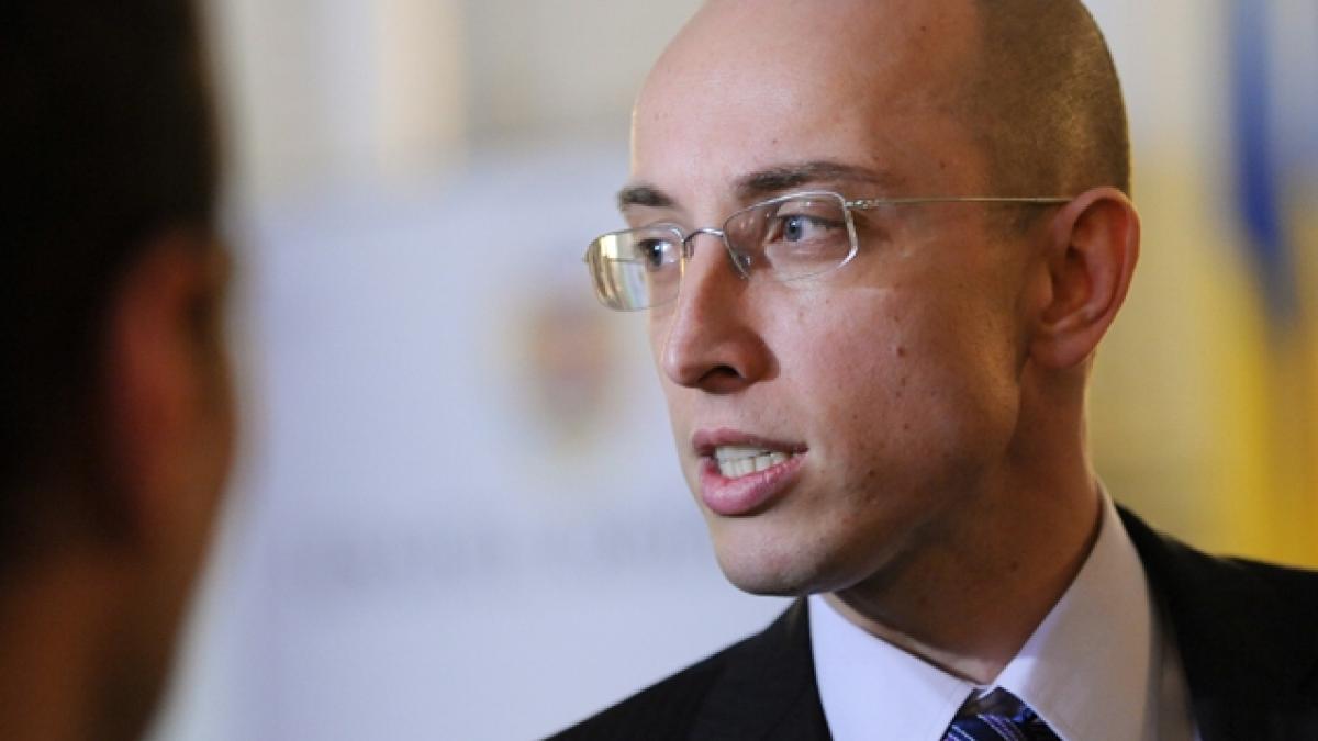 Senator PDL: protestatarii pro-Arafat sunt „Viermi care îşi merită soarta”