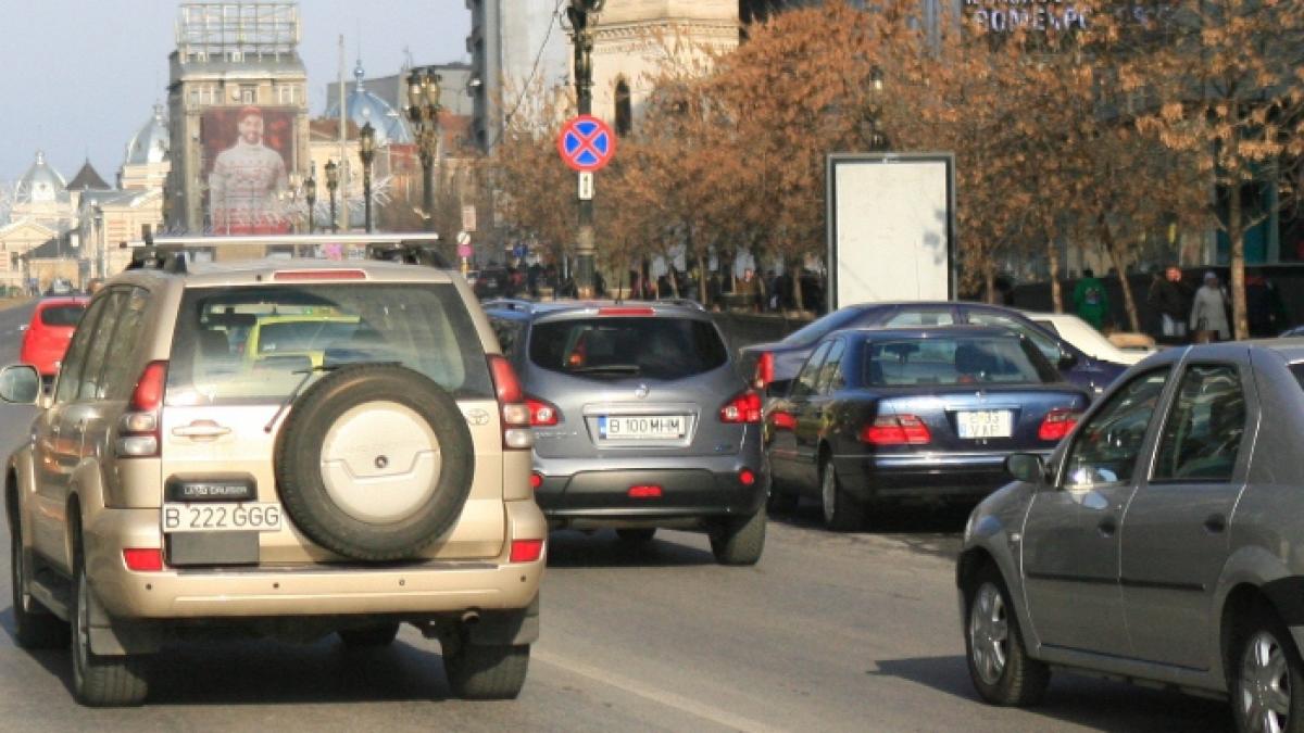 Guvernul suspendă taxa auto la vânzare, pentru a "reevalua" efectul social
