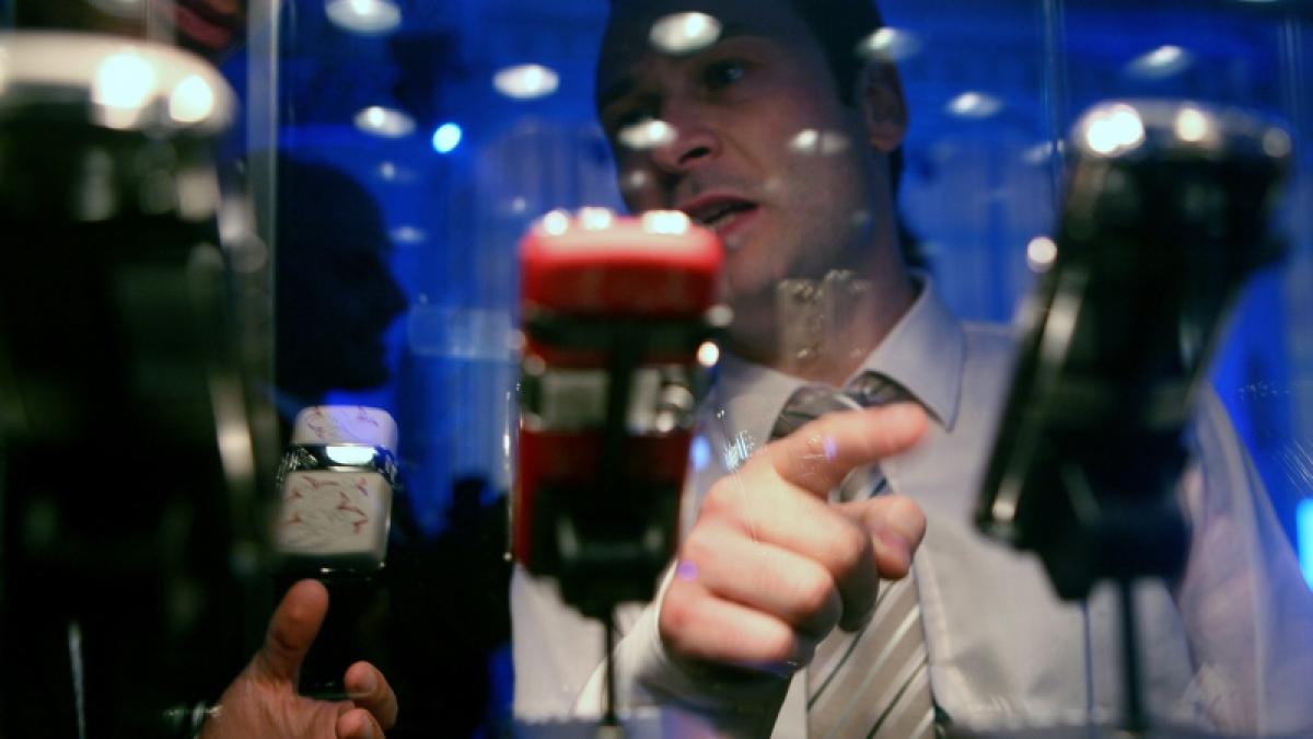 În 2011 s-au vândut mai multe smartphone-uri decât computere!