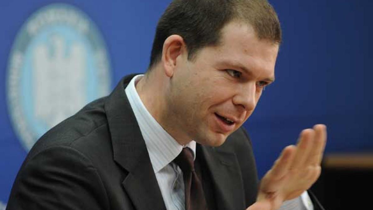 Cine este Bogdan Drăgoi, nominalizat pentru funcţia de Ministru de Finanţe