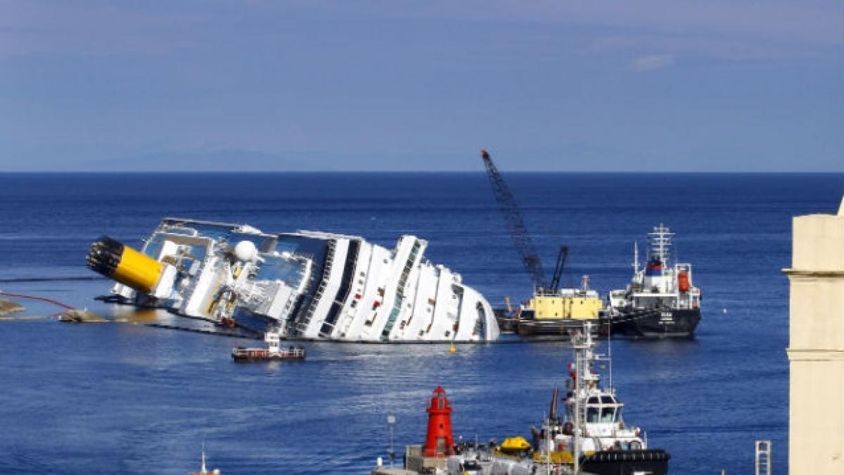 Alte opt cadavre recuperate de pe epava Costa Concordia